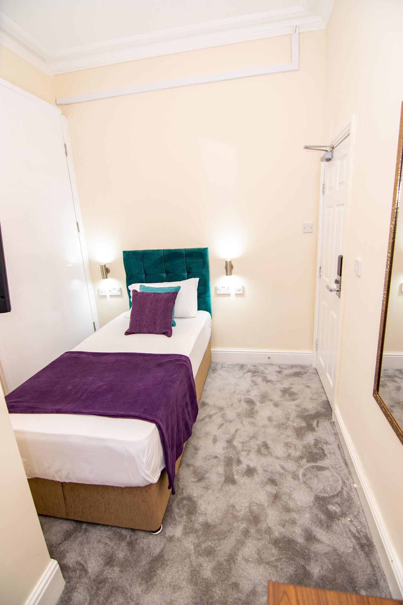 Trivelles Park Hotel Престон Экстерьер фото