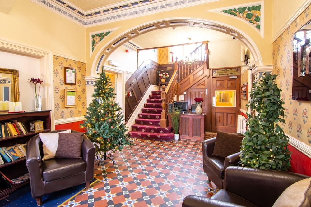 Trivelles Park Hotel Престон Экстерьер фото