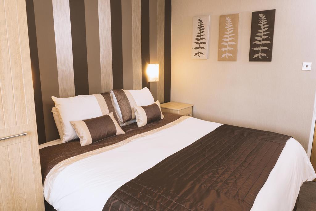 Trivelles Park Hotel Престон Экстерьер фото