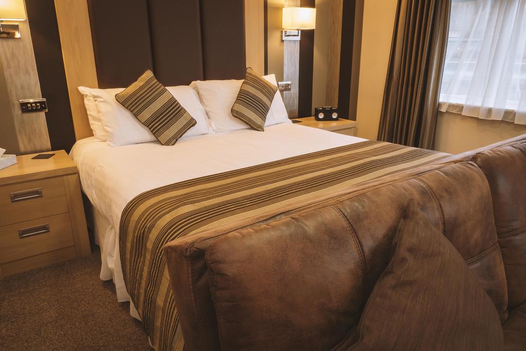 Trivelles Park Hotel Престон Экстерьер фото